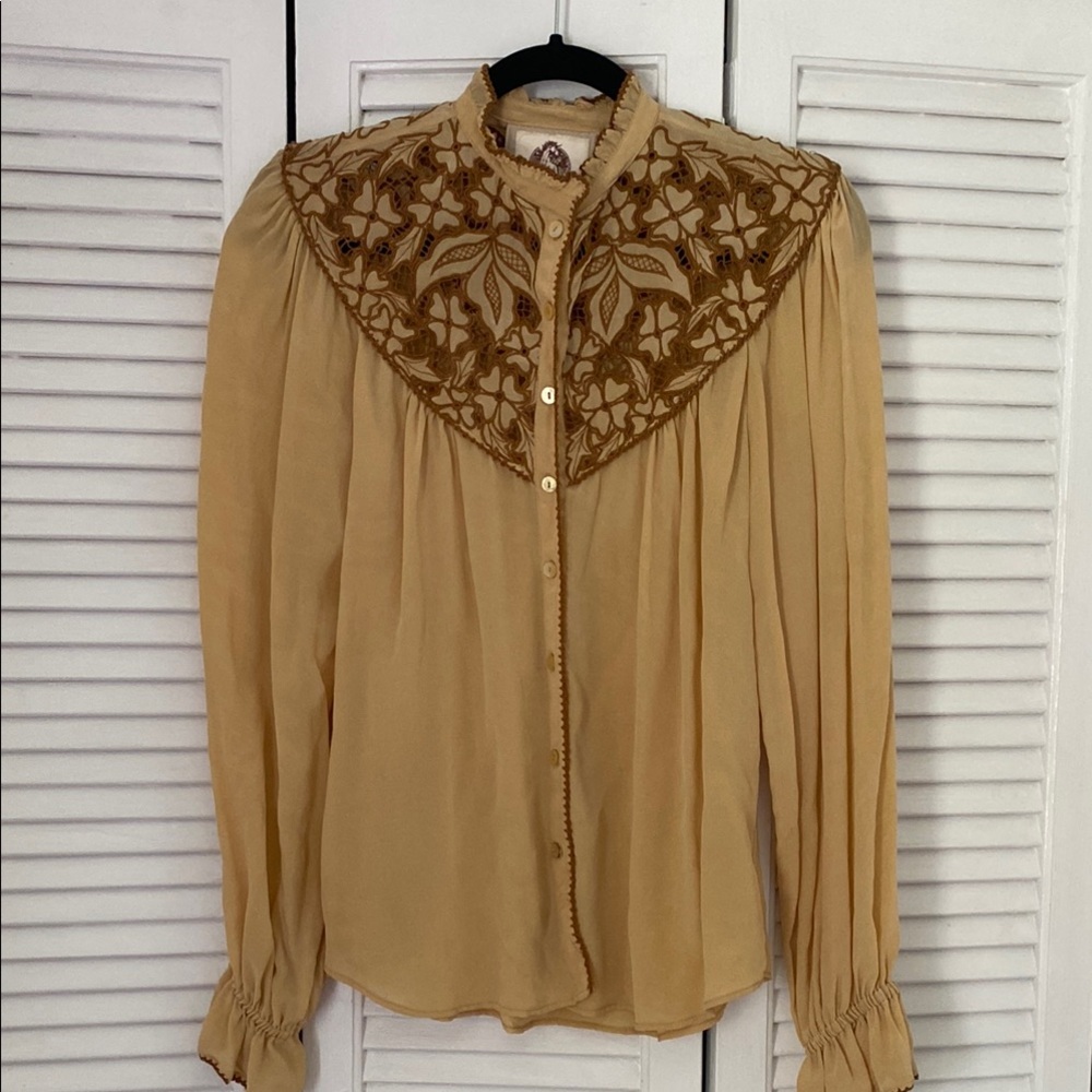 Chasing Unicorns Silk Button Down Blouse Small